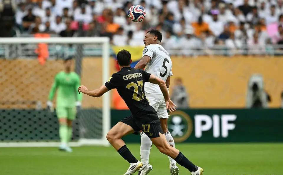 皇马1亿巨星贝林厄姆面临位置困惑：中场浪费天赋，前锋又难适应？